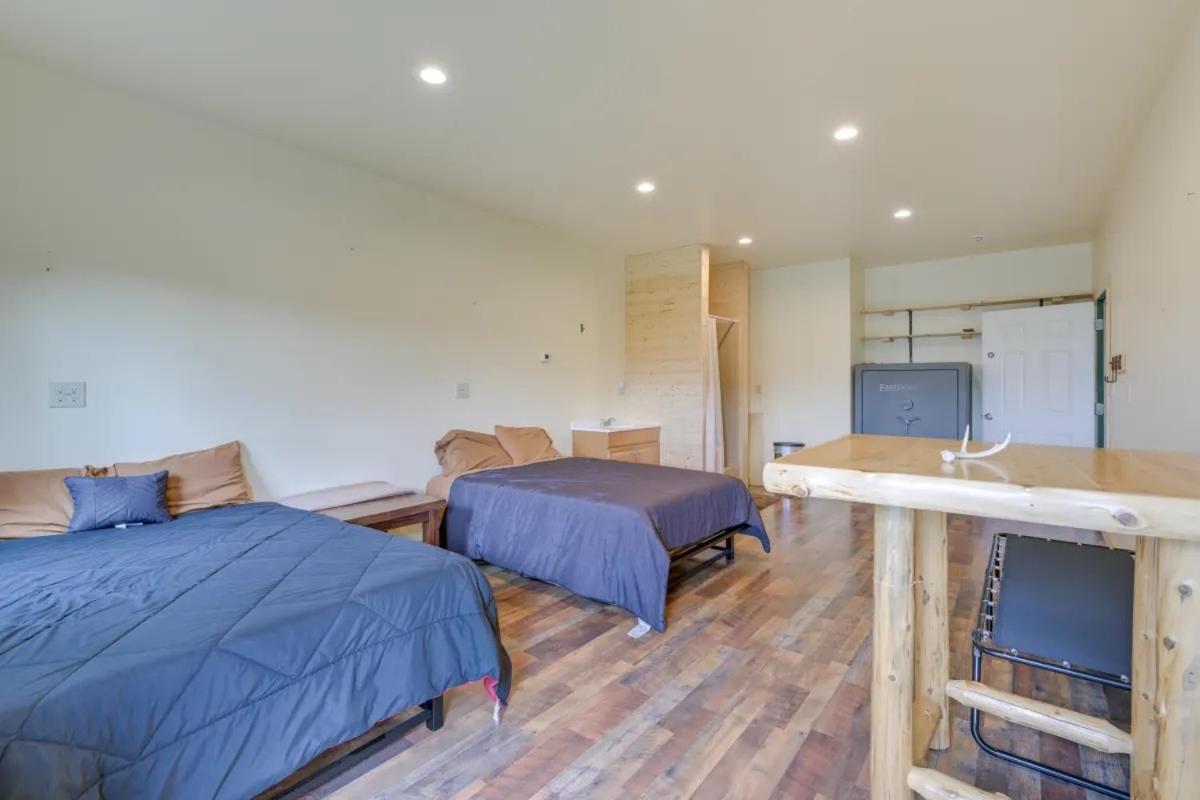 Sportsman Lodge Melrose Mt 巴提 外观 照片