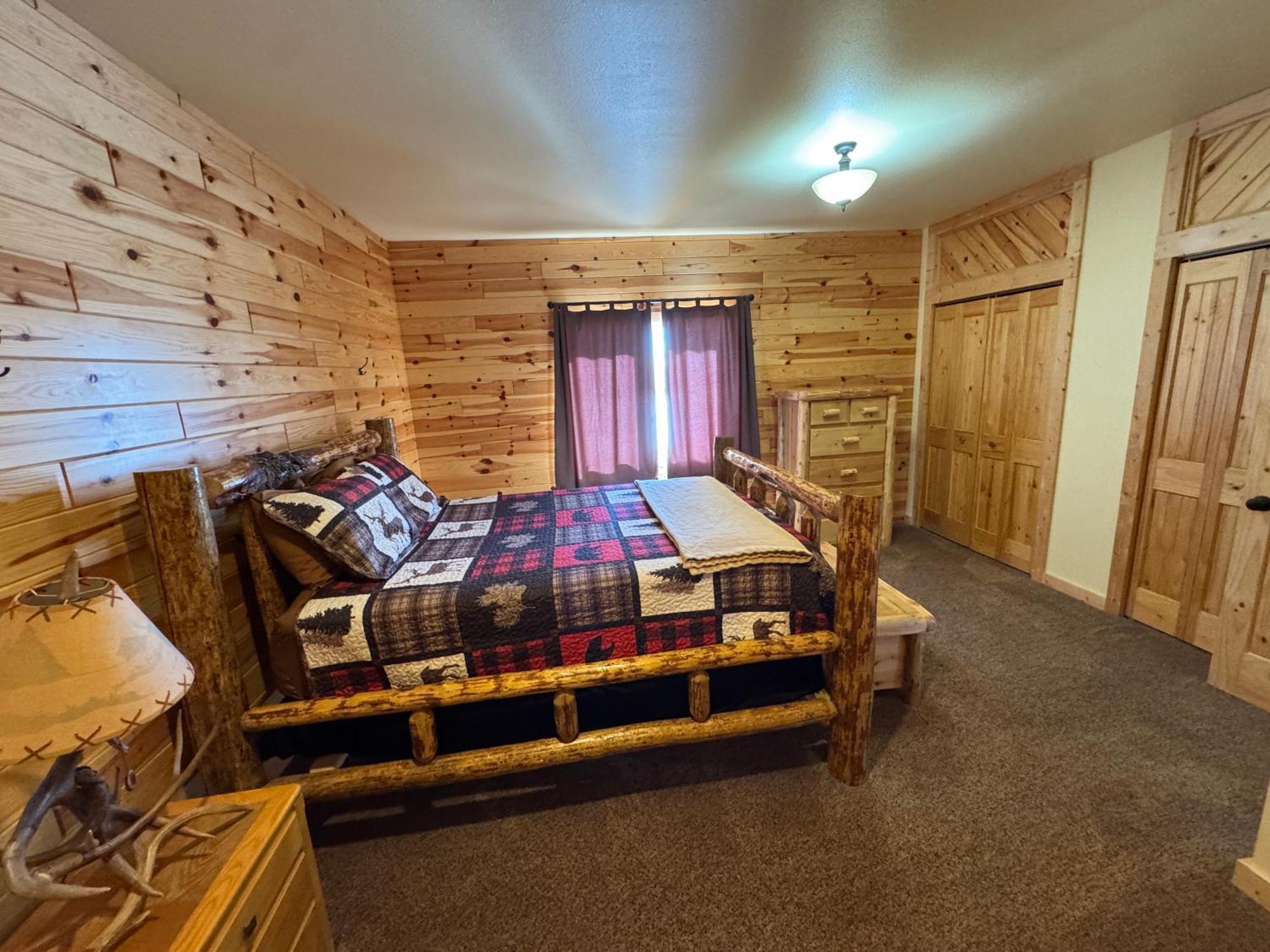 Sportsman Lodge Melrose Mt 巴提 外观 照片